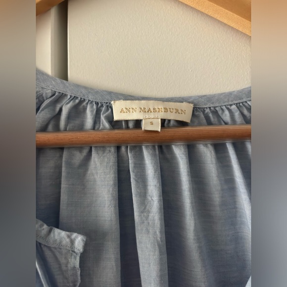 Ann Mashburn Light Blue Tunic Blouse Small - Picture 2 of 2